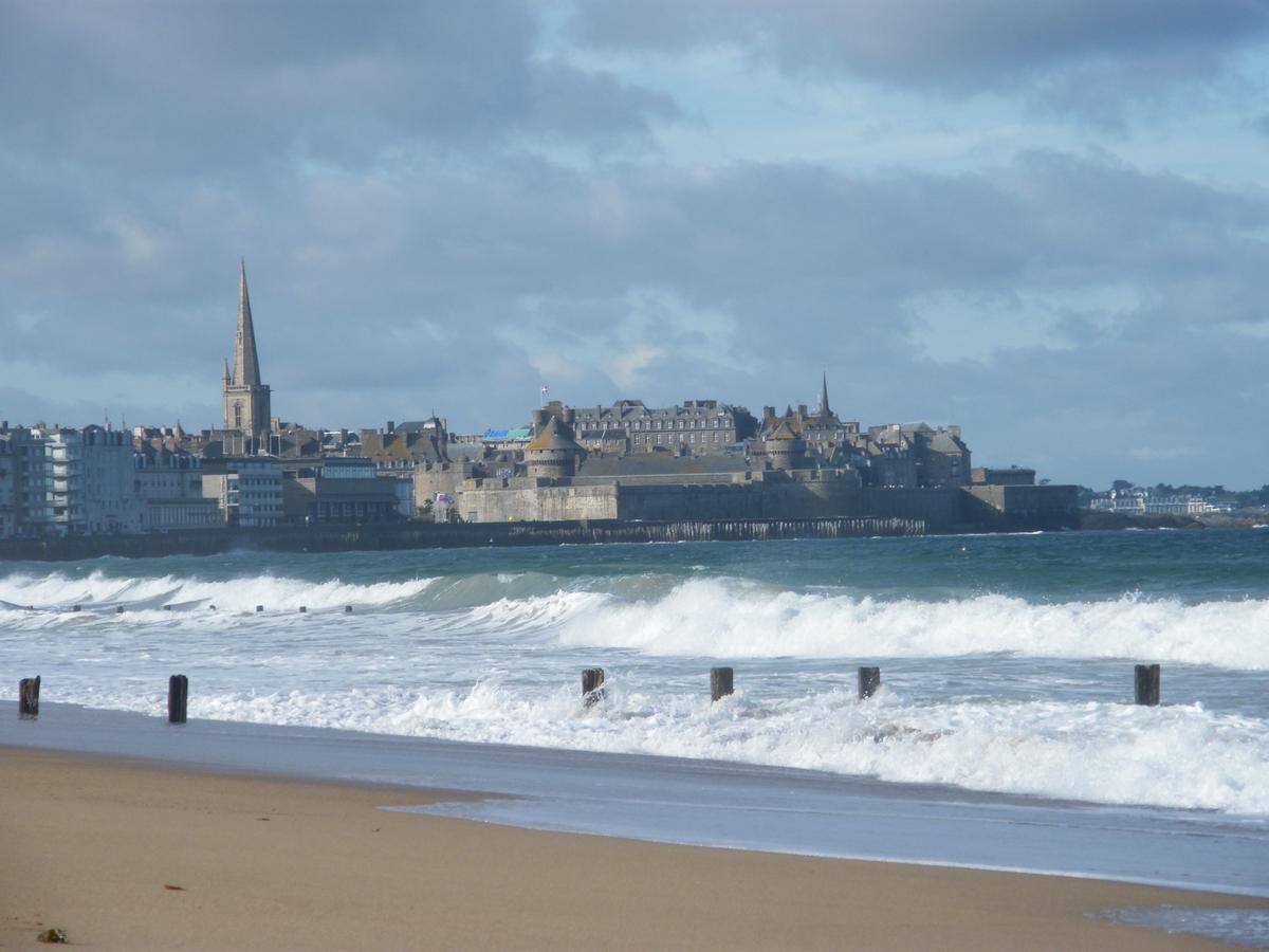 Hotel De La Gare Saint-Malo Exterior foto